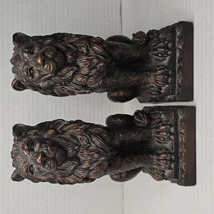 Murobello Styled Regal Vintage Resin Lion Book Ends